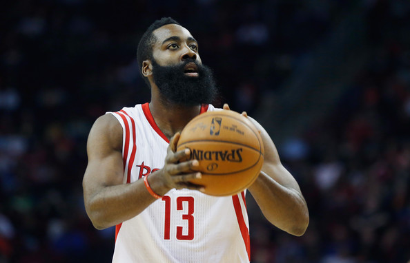 曼联对阵西汉姆联：阿莫林的换人争议与球队表现分析